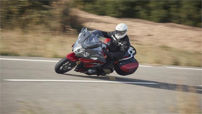 BMW R 1250 RT: Cuando viajar es placer