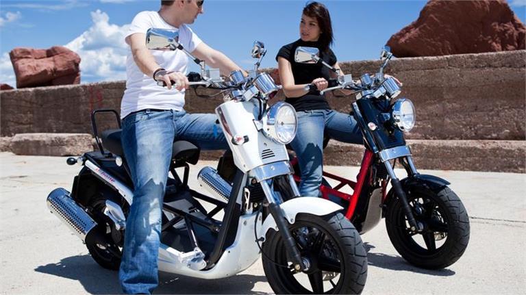 Daelim B-Bone 125: Scooter minimalista | Noticias motos.net