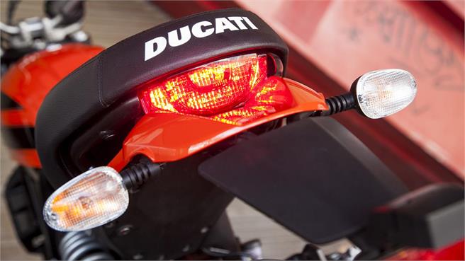 Ducati Scrambler Sixty2