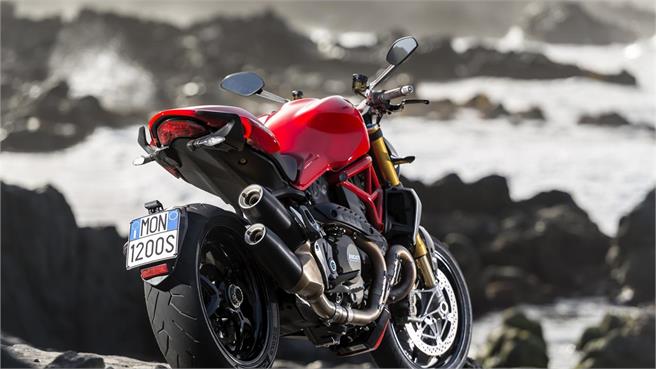 Ducati Monster 1200 S