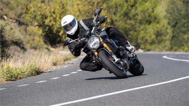 Ducati Monster 1200 S