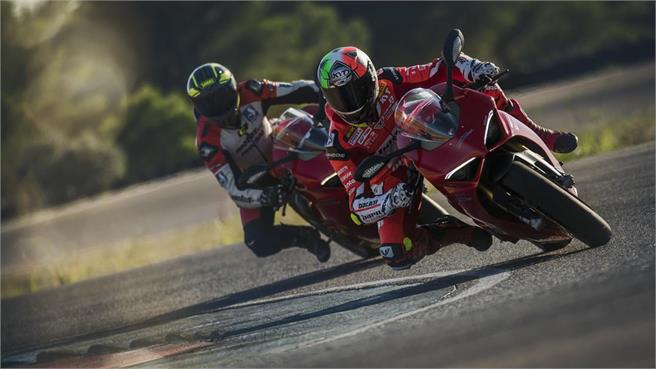 Ducati Panigale V4S