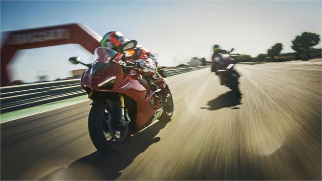 Ducati Panigale V4S