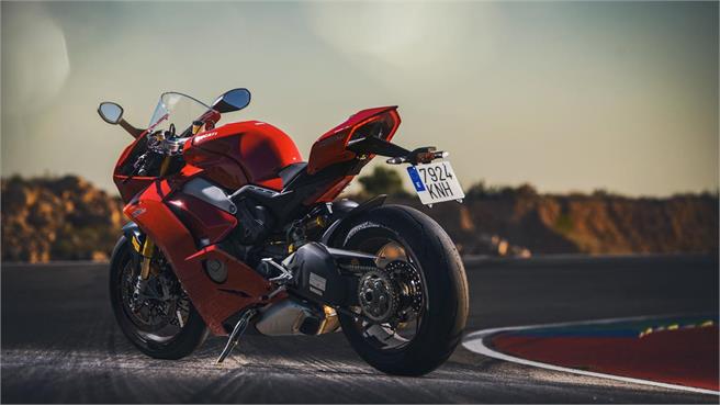 Ducati Panigale V4S