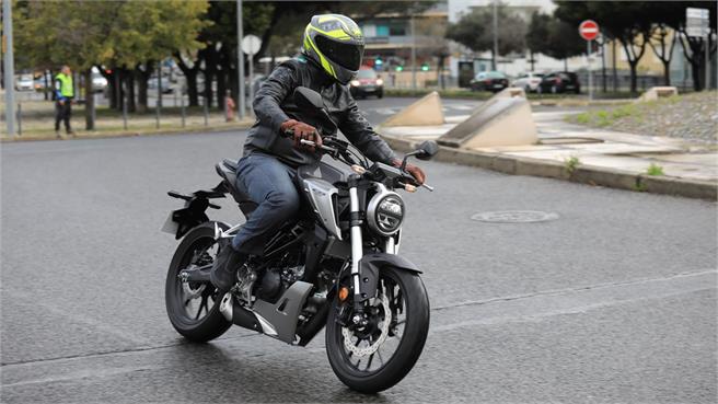 Honda CB125R