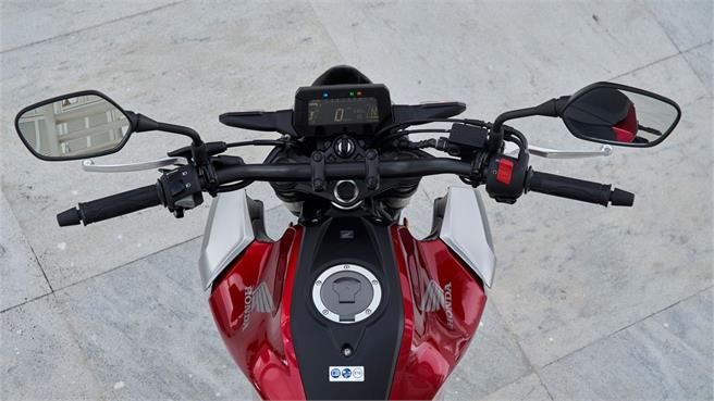 Honda CB125R