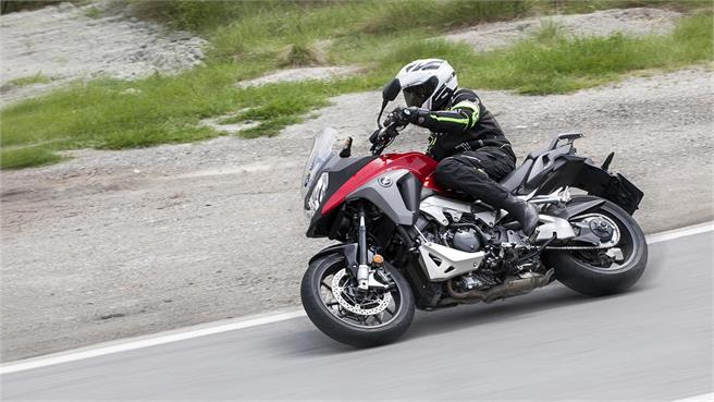 Pruebas Honda Crossrunner Vfr800x 2015 Noticias Motosnet