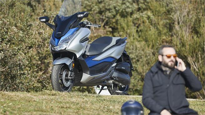 Honda Forza 125: Más lujoso y equipado