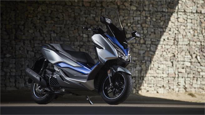 Honda Forza 125: Más lujoso y equipado