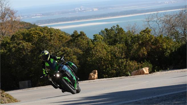 Kawasaki H2 SX