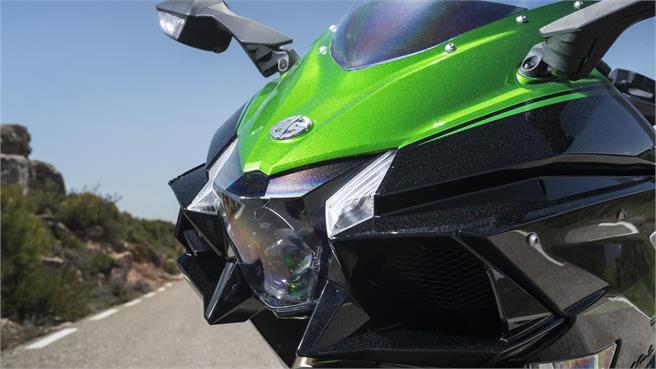 Kawasaki Ninja H2 SX SE 2018