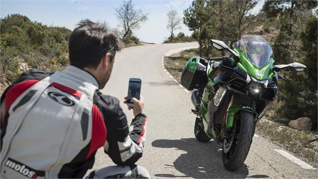 Kawasaki Ninja H2 SX SE 2018