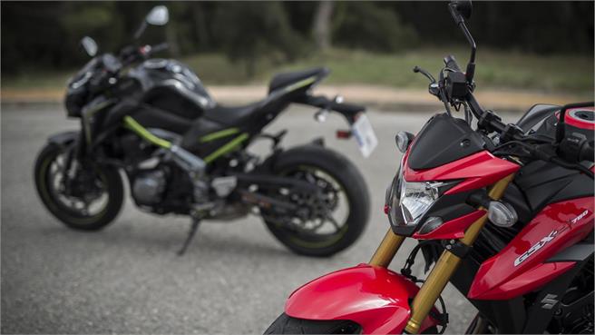 Kawasaki Z900 vs Suzuki GSX-S 750