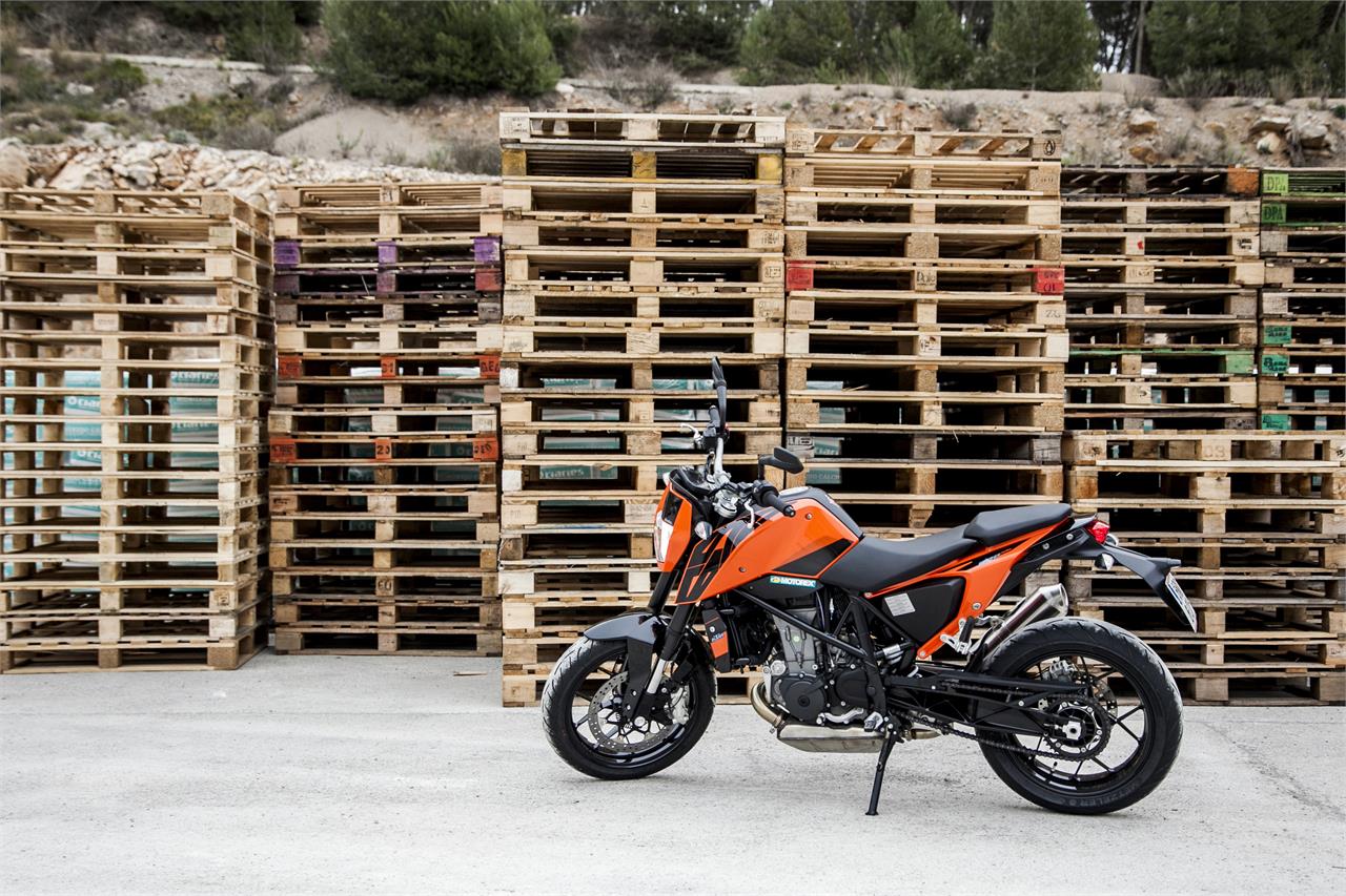 KTM 125 Duke, información y precios - Fórmulamoto