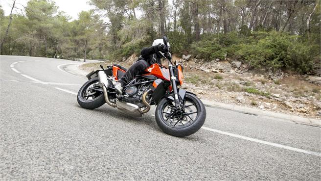 KTM 690 DUKE 2016 prueba