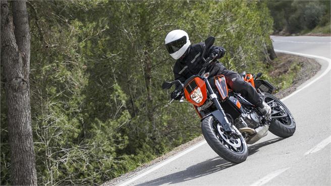 KTM 690 DUKE 2016 prueba