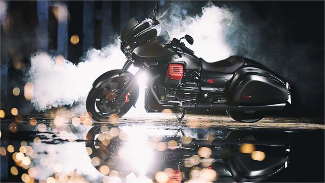 Moto Guzzi MGX-21 2016