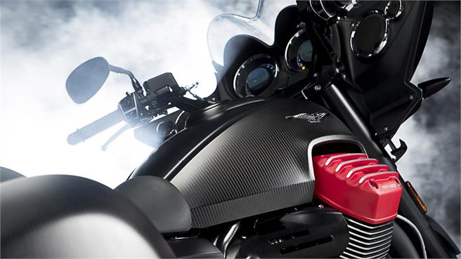 Moto Guzzi MGX-21 2016