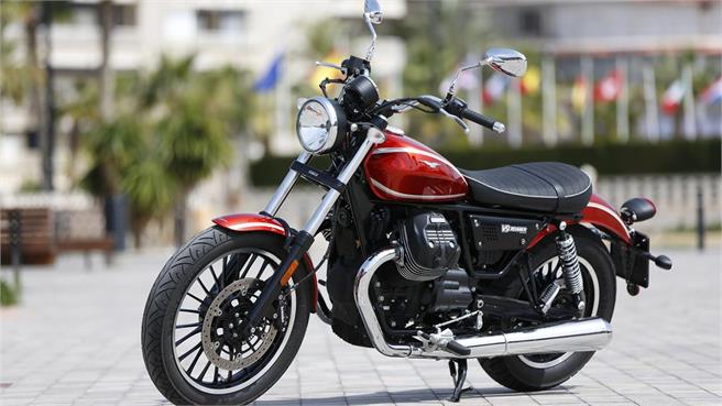 Presentación Moto Guzzi V9