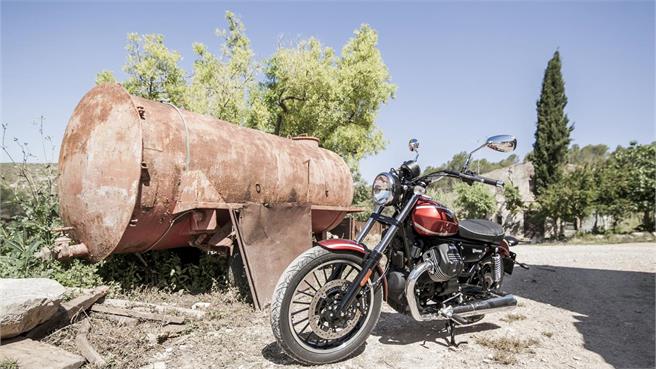 Moto Guzzi V9 Roamer: Custom de Italia