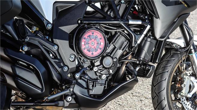 MV Agusta Turismo Veloce 800 SCS