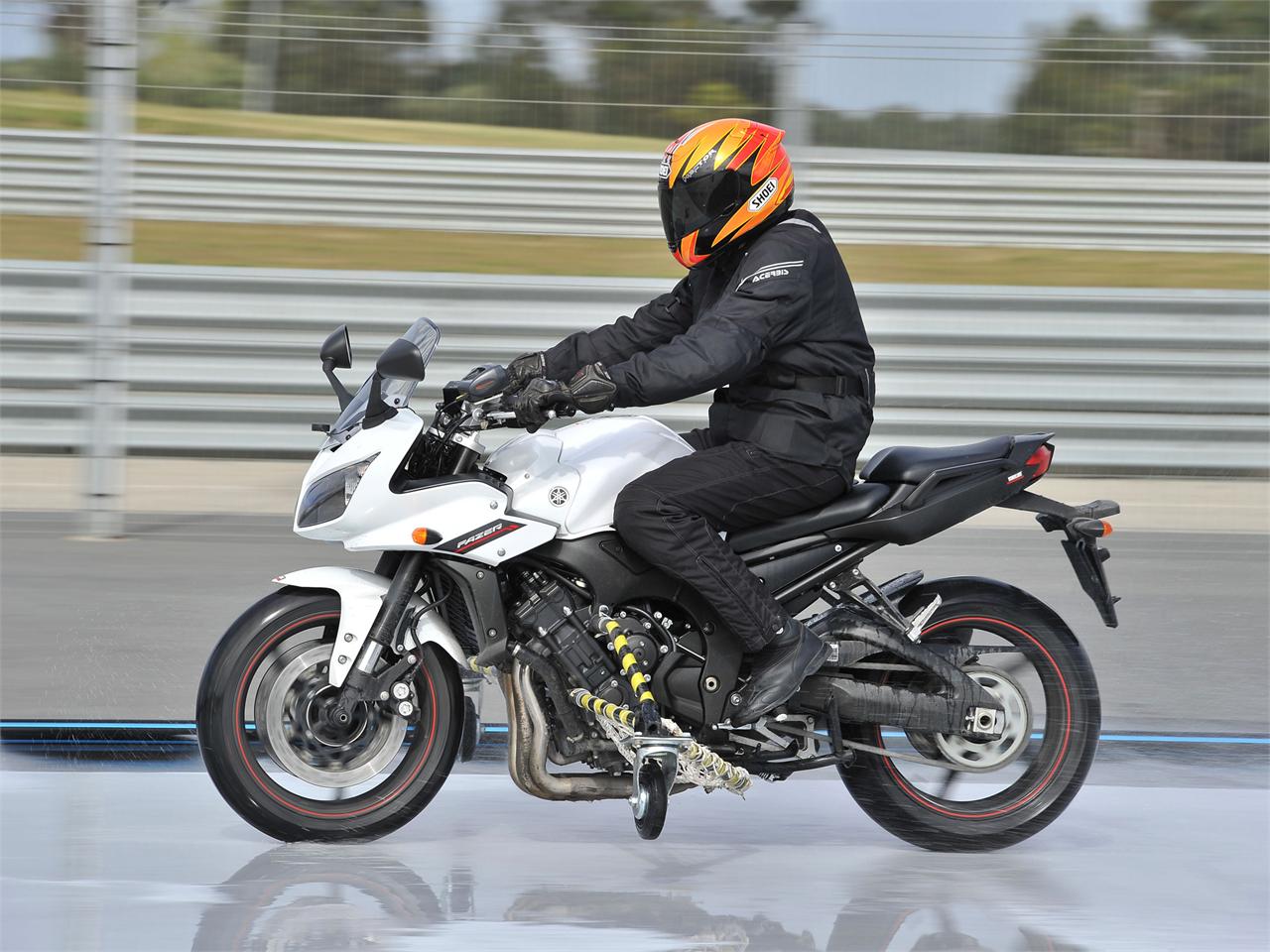 Michelin Pilot Road 4 | Noticias motos.net
