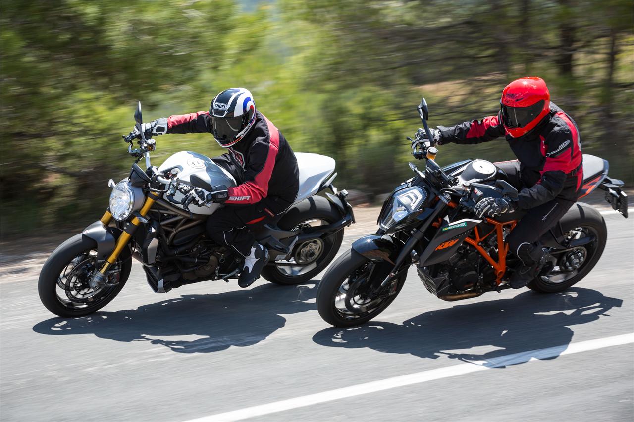 Ducati Monster 1200 S vs KTM 1290 Superduke R Noticias motos