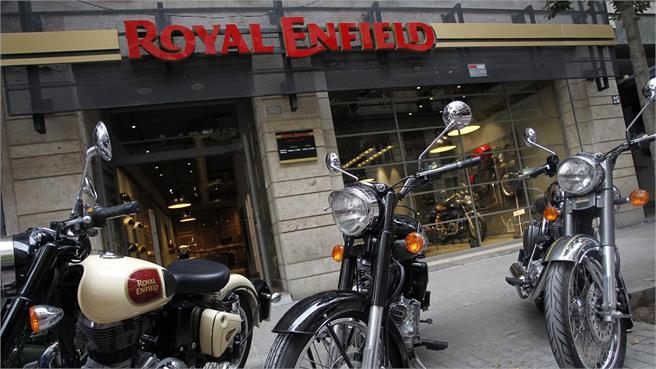 Royal Enfield pisando fuerte