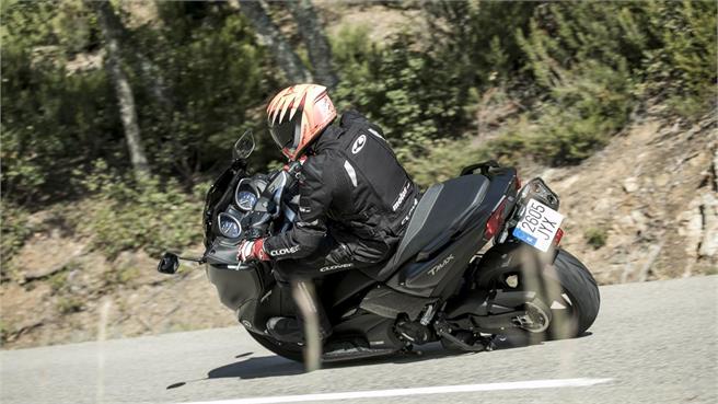 Comparativo Yamaha TMAX vs Kymco AK550