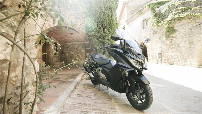 Comparativo Yamaha TMAX vs Kymco AK550