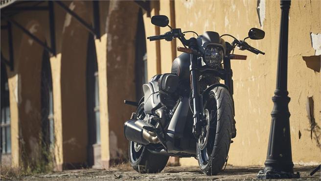Harley-Davidson Softail FXDR 114