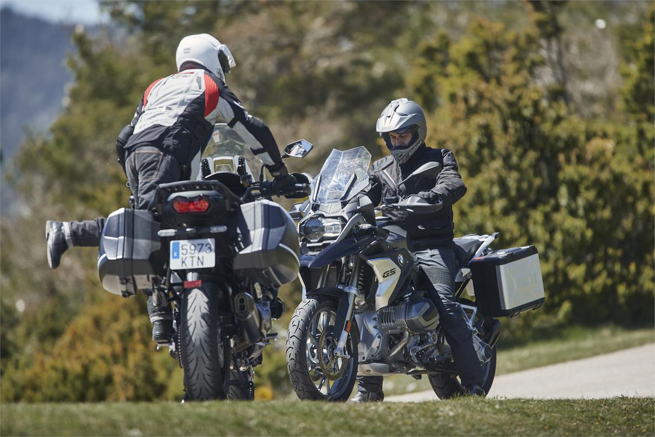 kawasaki versys 1000 vs bmw r1200gs