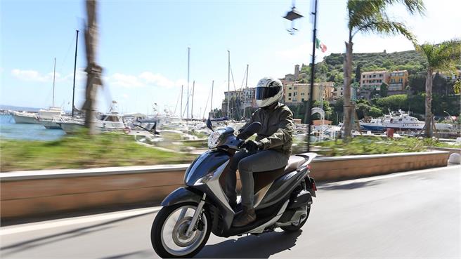 Piaggio Medley 125