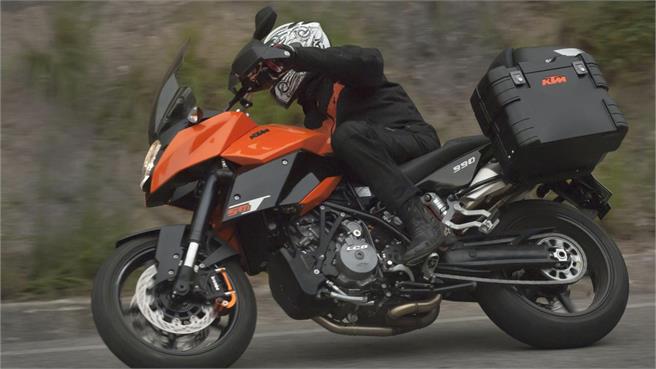 Comparativo Ducati MTS 1200S Touring / KTM 990 SMT