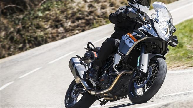 BMW R 1200 GS vs KTM 1190 Adventure