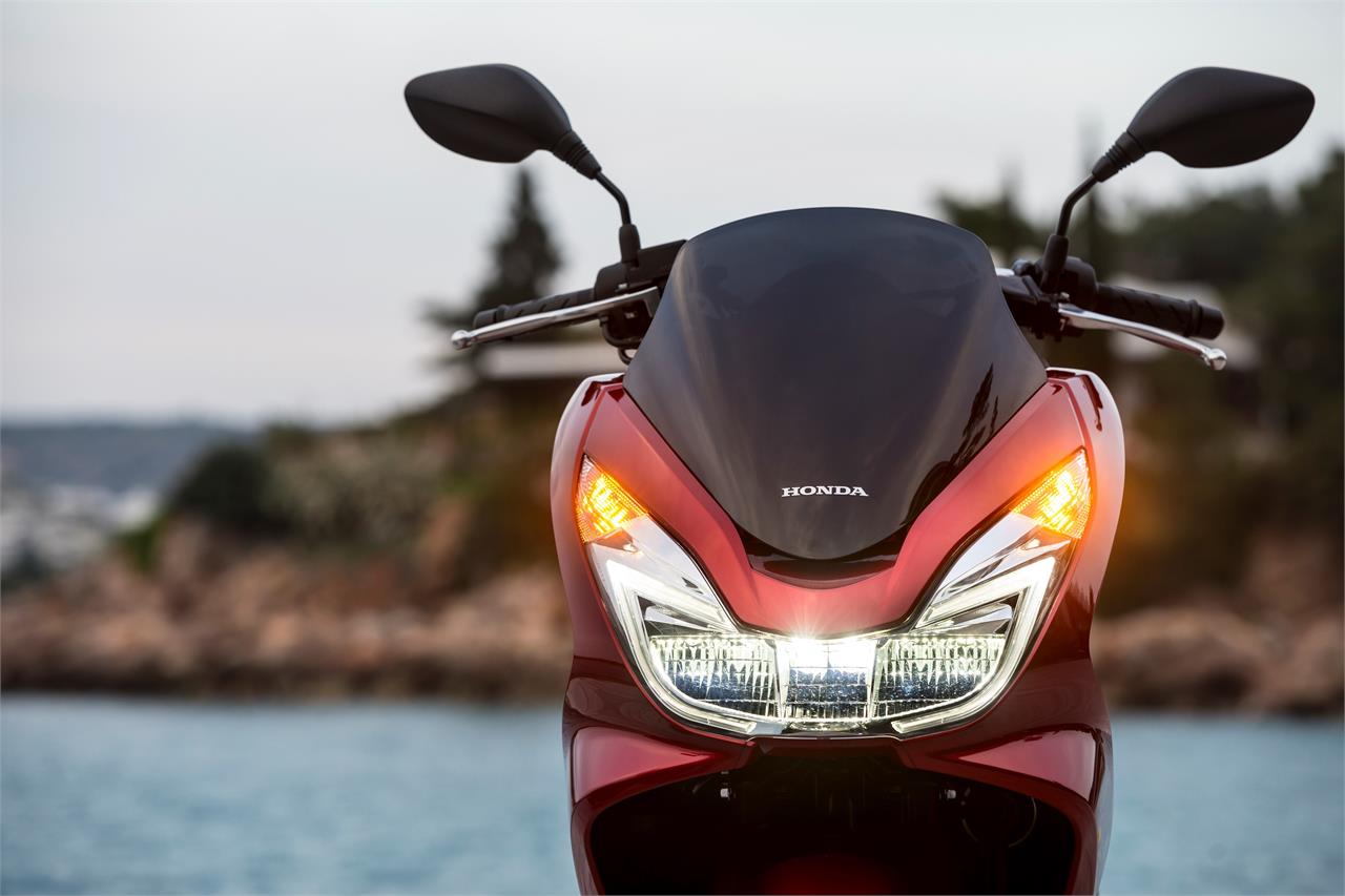 Honda PCX 125 реклама