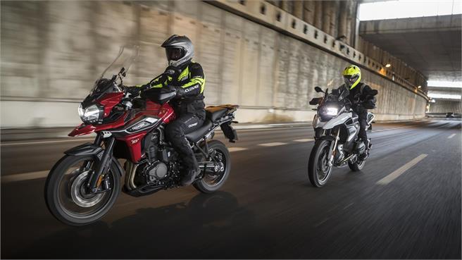 BMW R 1200 GS vs Triumph Tiger 1200 XRT