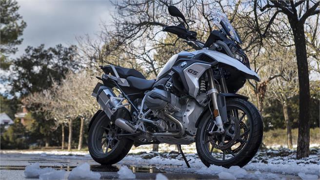BMW R 1200 GS vs Triumph Tiger 1200 XRT