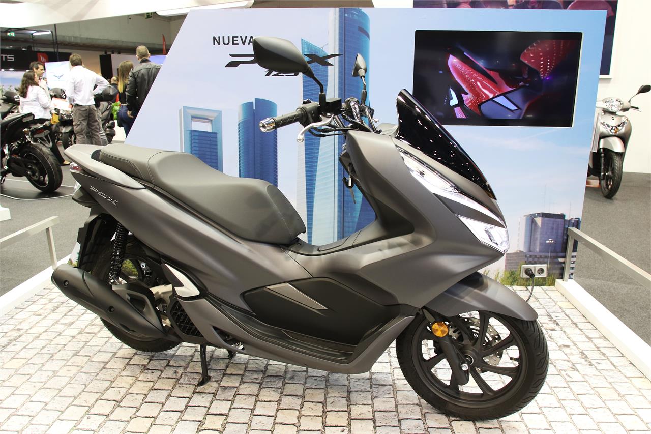 Honda pcx online 125 2018 price