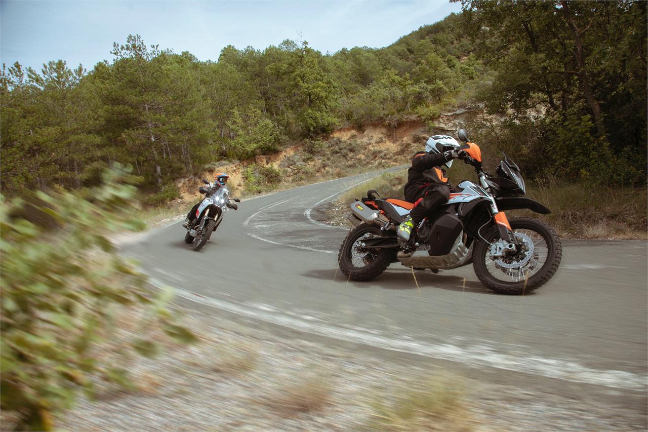 ktm 790 adventure r vs yamaha tenere 700