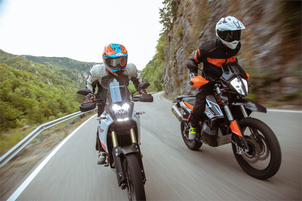 ktm 790 adventure vs tenere 700
