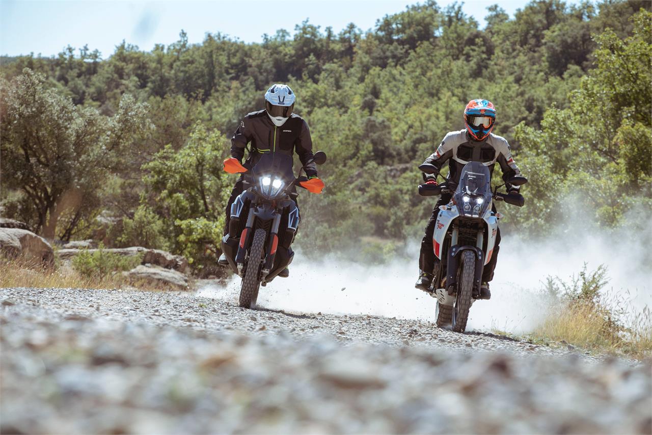 ktm 790 adventure r vs yamaha tenere 700