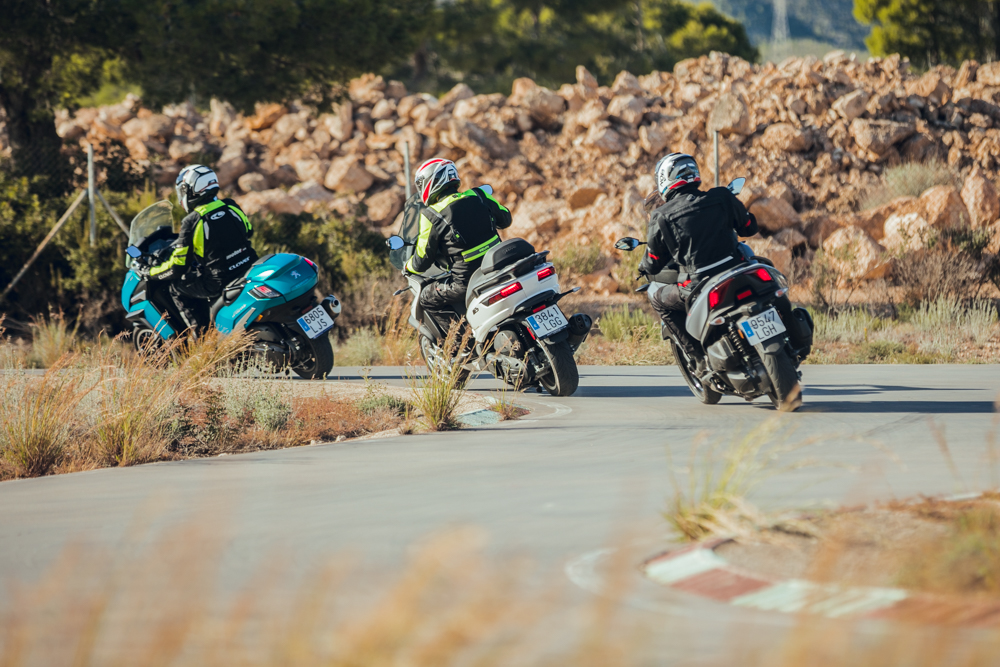 El asfalto deslizante del trazado escuela del Circuit de Calafat fue un escenario ideal para poner a prueba la estabilidad de nuestros invitados.