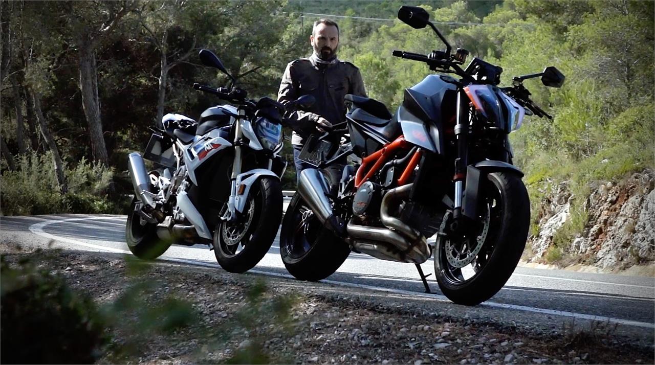 BMW S1000R vs KTM 1290 Super Duke R 2021 Noticias motos
