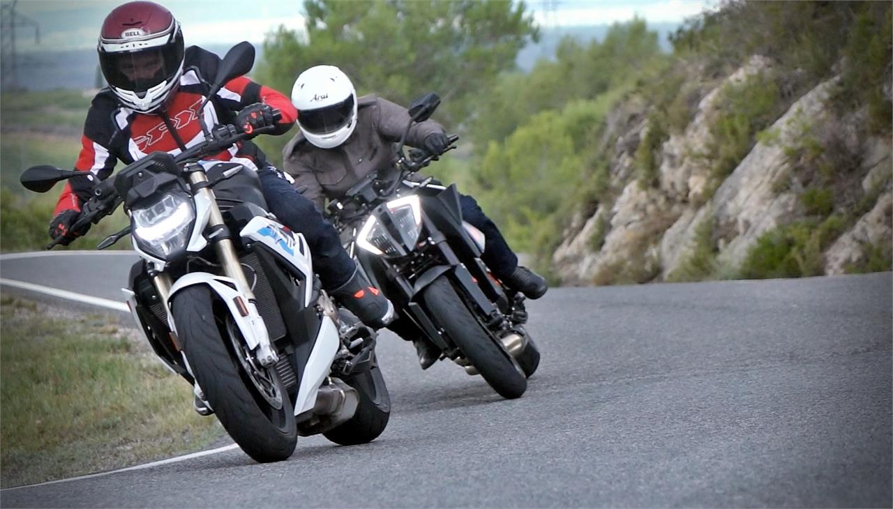 Bmw s1000r vs ktm deals 1290 super duke