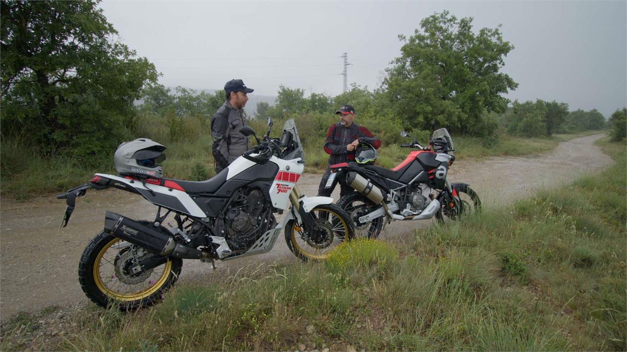 Which one do you prefer?  Face to face the new Aprilia Touareg 660 against the leader Yamaha Ténéré in its Rally Edition version.