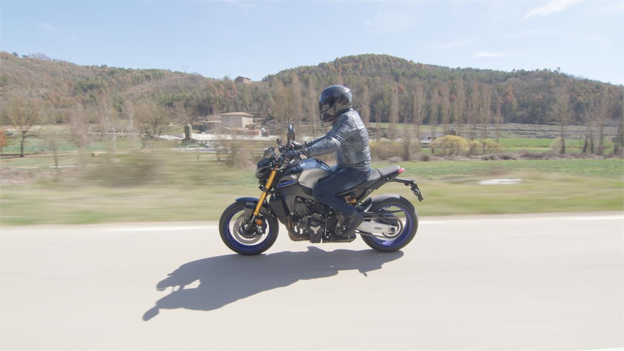 La Ducati Monster Sp Y La Yamaha Mt Sp Son Dos Naked De Alta Gama