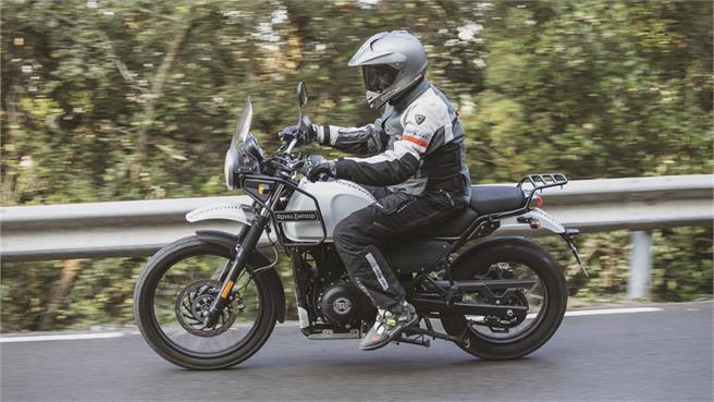 Macbor Montana contra Royal Enfield