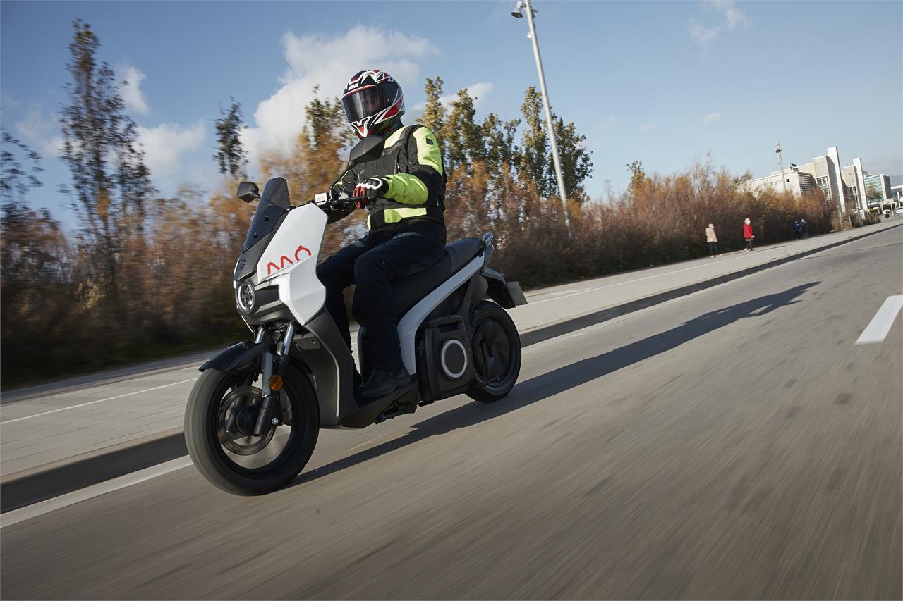 A 50 Km/h se recorren 13,9 metros POR SEGUNDO – Seguridad en moto