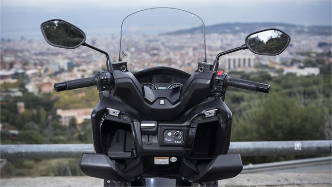 Suzuki Burgman 400